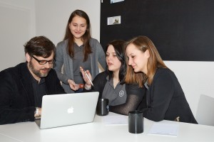 Sebastian Bartoschek Büro Shooting am 06.01.2016